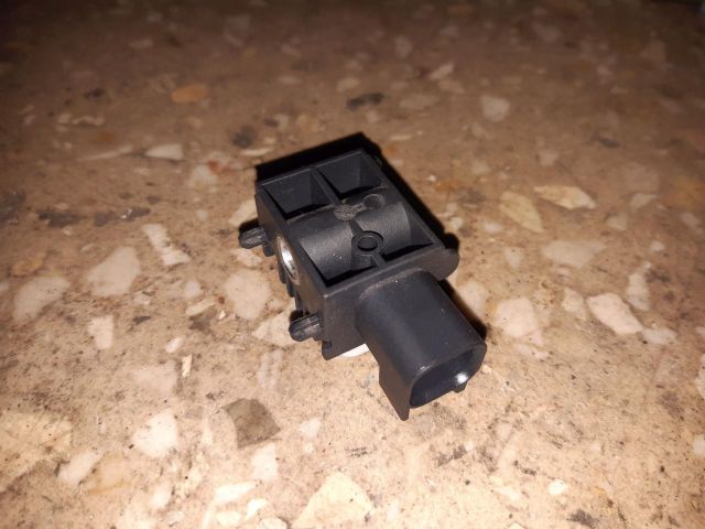 bontott FORD FOCUS C-MAX I Központi Ütközés Érzékelő