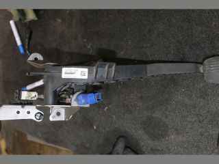 bontott FORD FOCUS C-MAX I Kuplung Pedál