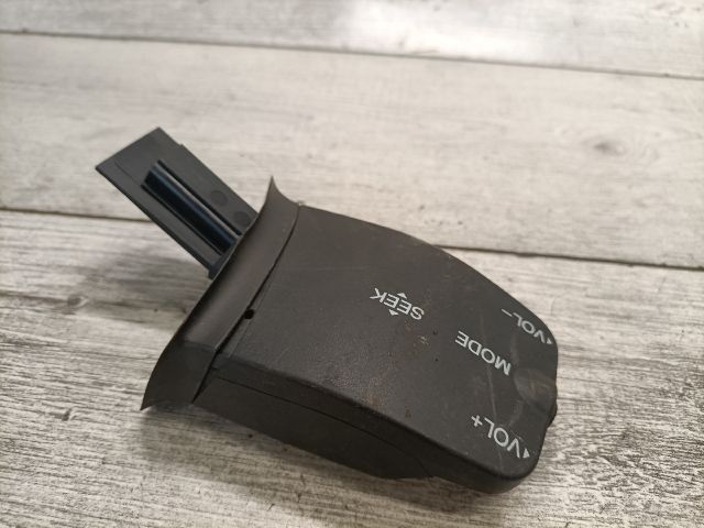 bontott FORD FOCUS C-MAX I Rádió / CD Kapcsoló