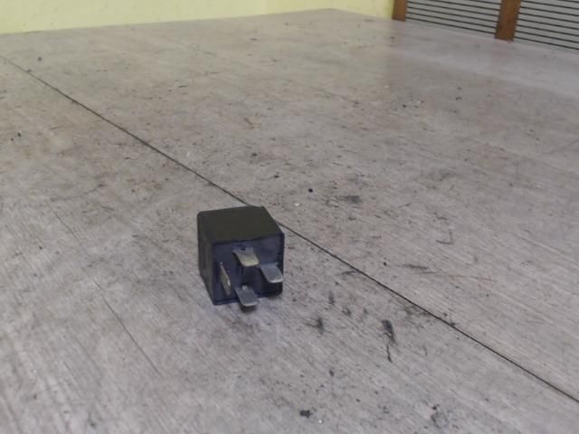 bontott FORD FOCUS C-MAX I Relé