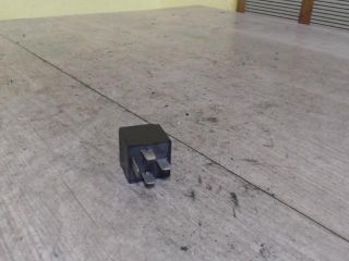 bontott FORD FOCUS C-MAX I Relé