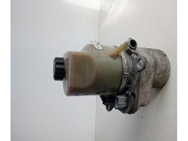 bontott FORD FOCUS C-MAX I Szervóolaj Tartály