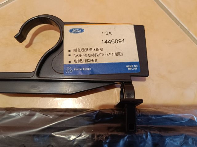 bontott FORD FOCUS C-MAX I Szőnyeg Szett