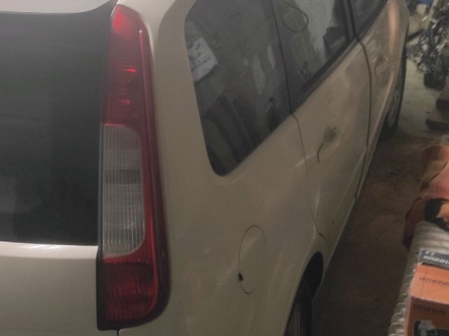 bontott FORD FOCUS C-MAX I Tankajtó