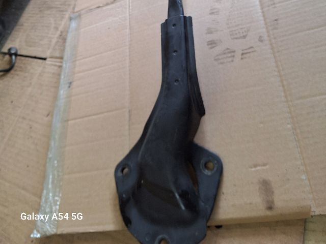 bontott FORD FOCUS C-MAX I Toronymerevítő