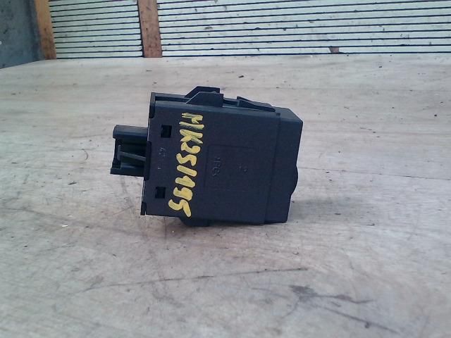 bontott FORD FOCUS C-MAX I Ülésfűtés Kapcsoló Pár