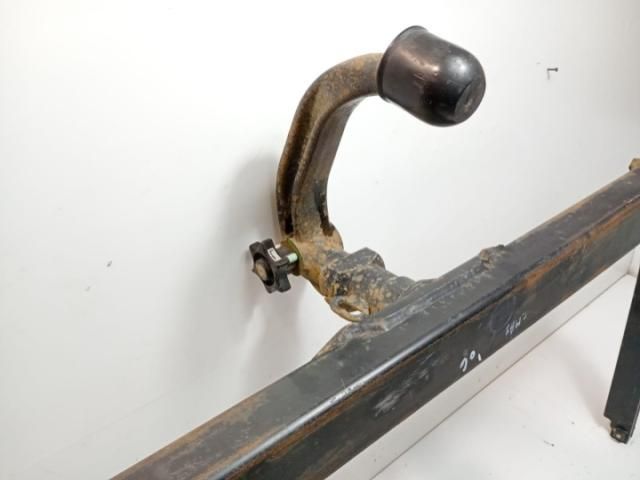 bontott FORD FOCUS C-MAX I Vonóhorog