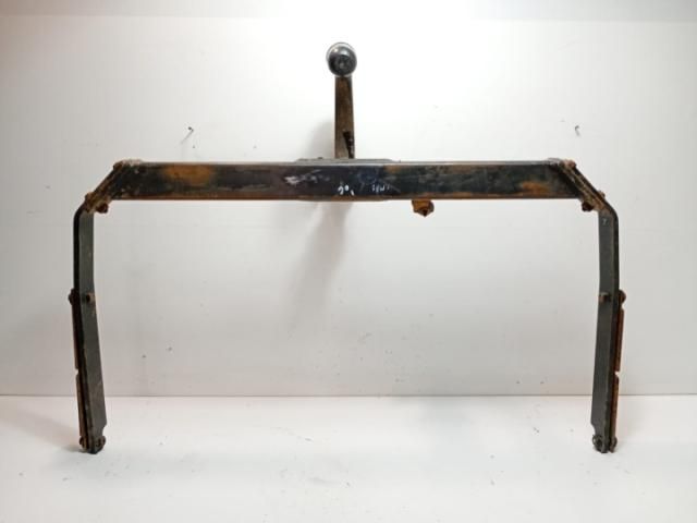 bontott FORD FOCUS C-MAX I Vonóhorog