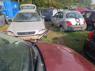 bontott FORD FOCUS I Bal első Csonkállvány Kerékaggyal