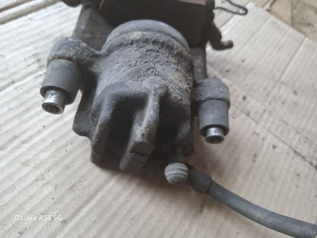 bontott FORD FOCUS I Bal első Féknyereg Munkahengerrel