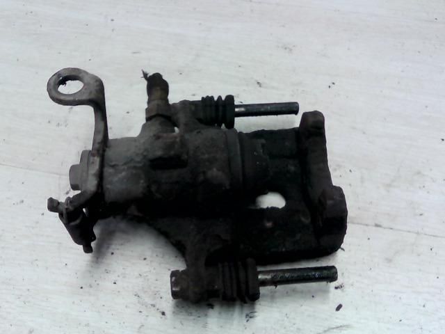 bontott FORD FOCUS I Bal hátsó Féknyereg Munkahengerrel