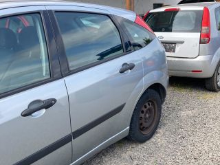 bontott FORD FOCUS I Bal hátsó Féknyereg Munkahengerrel