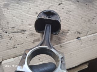 bontott FORD FOCUS I Dugattyú és Hajtókar