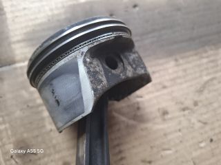 bontott FORD FOCUS I Dugattyú és Hajtókar