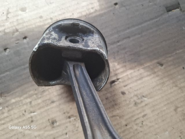 bontott FORD FOCUS I Dugattyú és Hajtókar