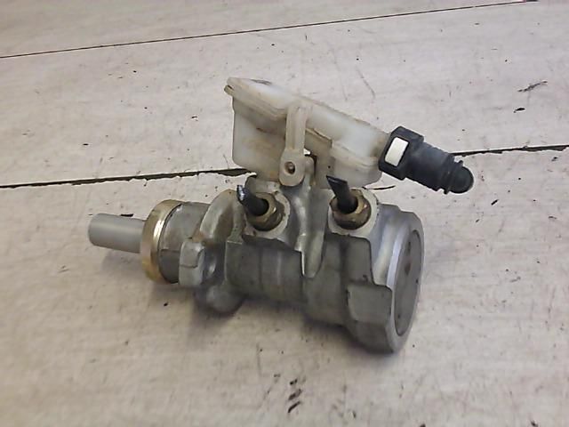 bontott FORD FOCUS I Főfékhenger