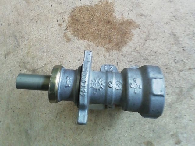 bontott FORD FOCUS I Főfékhenger