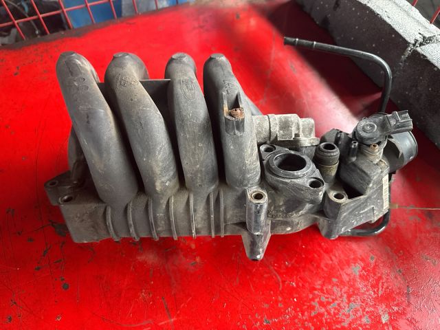 bontott FORD FOCUS I Fojtószelep (Mechanikus)