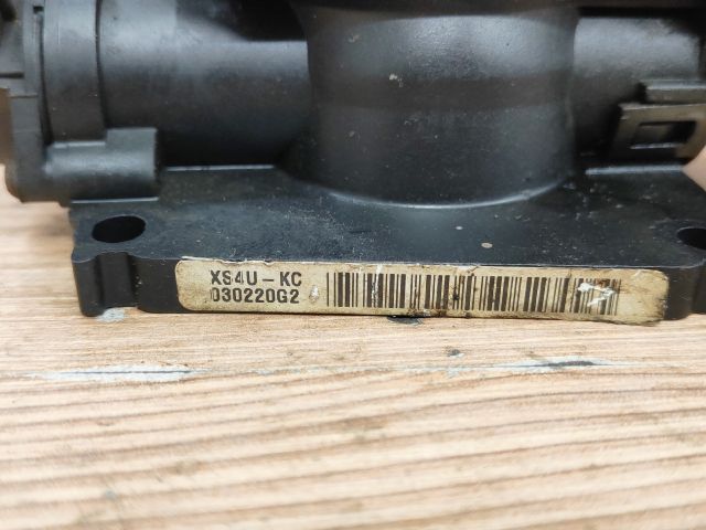 bontott FORD FOCUS I Fojtószelep (Mechanikus)