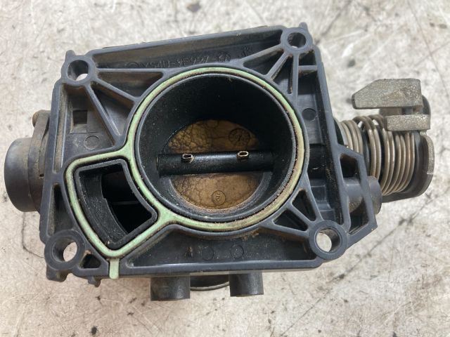 bontott FORD FOCUS I Fojtószelep (Mechanikus)