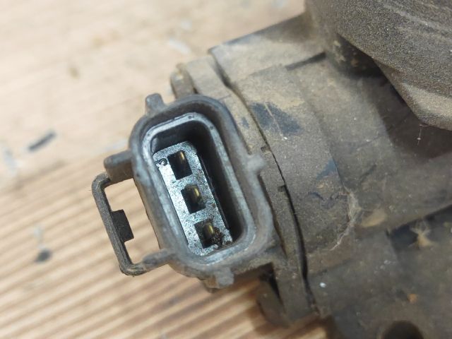 bontott FORD FOCUS I Fojtószelep (Mechanikus)