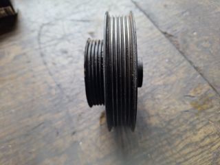 bontott FORD FOCUS I Főtengely Szíjtárcsa