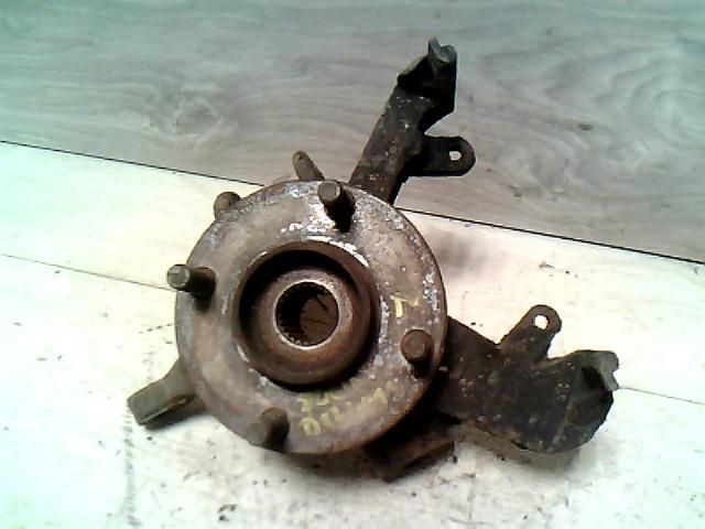 bontott FORD FOCUS I Jobb első Csonkállvány Kerékaggyal