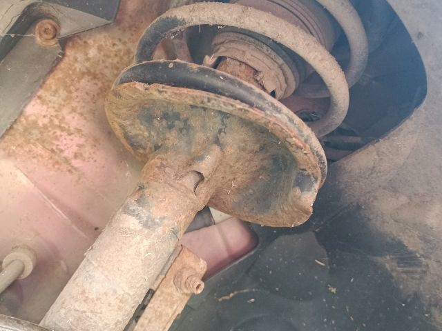 bontott FORD FOCUS I Jobb első Gólyaláb (Lengécsillapító, Rugó)