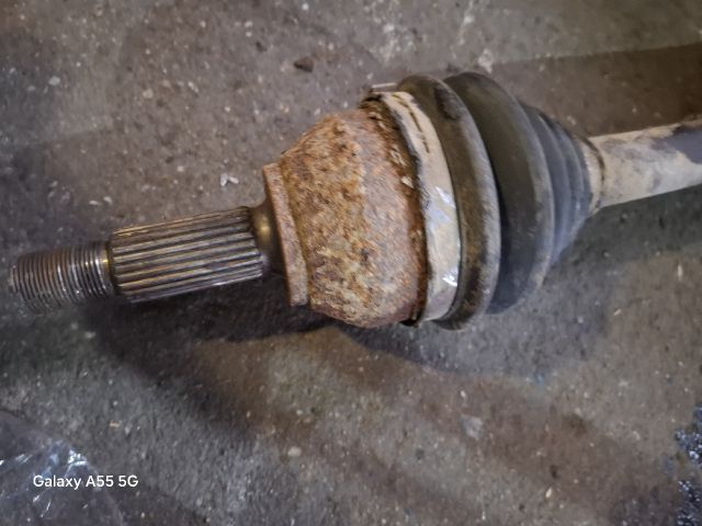 bontott FORD FOCUS I Jobb Féltengely