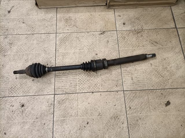 bontott FORD FOCUS I Jobb Féltengely