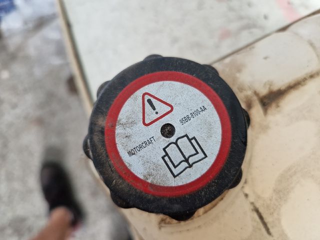 bontott FORD FOCUS I Kiegyenlítő Tartály