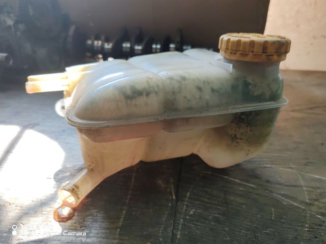 bontott FORD FOCUS I Kiegyenlítő Tartály