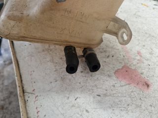 bontott FORD FOCUS I Kiegyenlítő Tartály