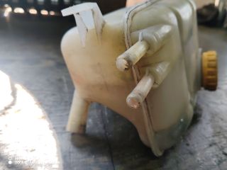 bontott FORD FOCUS I Kiegyenlítő Tartály