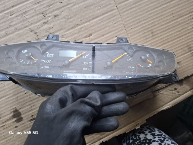 bontott FORD FOCUS I Kilométeróra