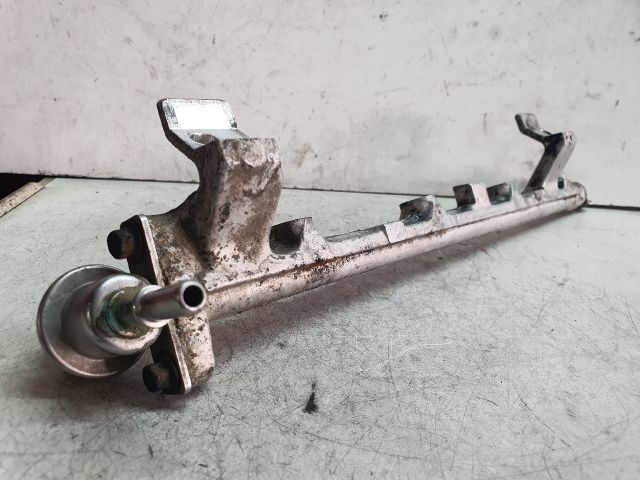 bontott FORD FOCUS I Közösnyomócső