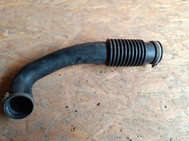 bontott FORD FOCUS I Légbeömlő Cső