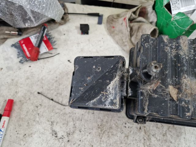 bontott FORD FOCUS I Légszűrő Ház