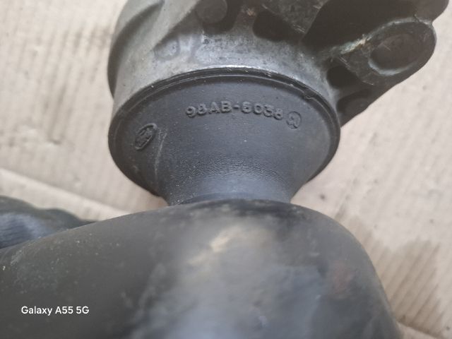 bontott FORD FOCUS I Motor Tartó Bak (Fém)