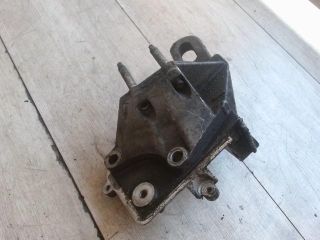 bontott FORD FOCUS I Motor Tartó Bak (Fém)