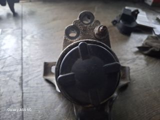 bontott FORD FOCUS I Motor Tartó Bak (Fém)