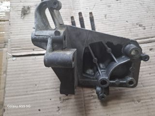 bontott FORD FOCUS I Motor Tartó Bak (Fém)