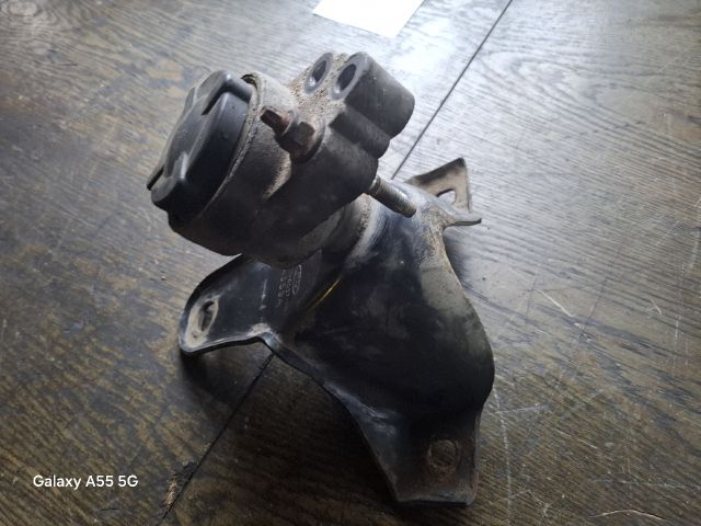 bontott FORD FOCUS I Motor Tartó Bak (Fém)