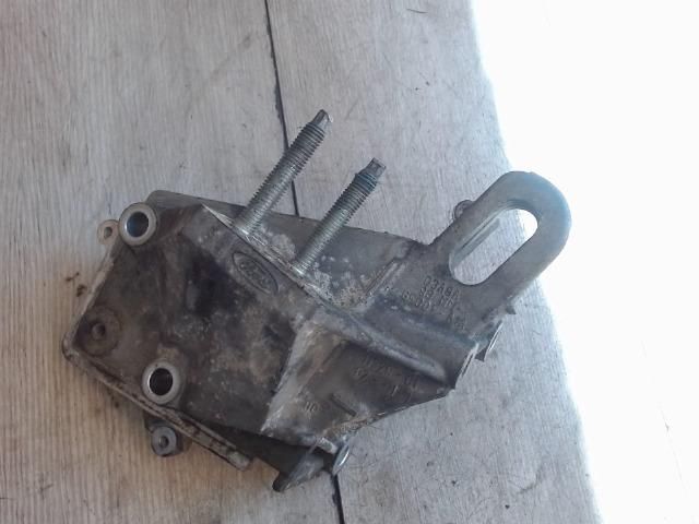 bontott FORD FOCUS I Motor Tartó Bak (Fém)