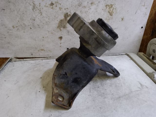 bontott FORD FOCUS I Motor Tartó Bak Jobb