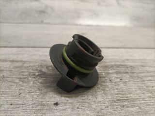 bontott FORD FOCUS I Olajbeöntő Sapka