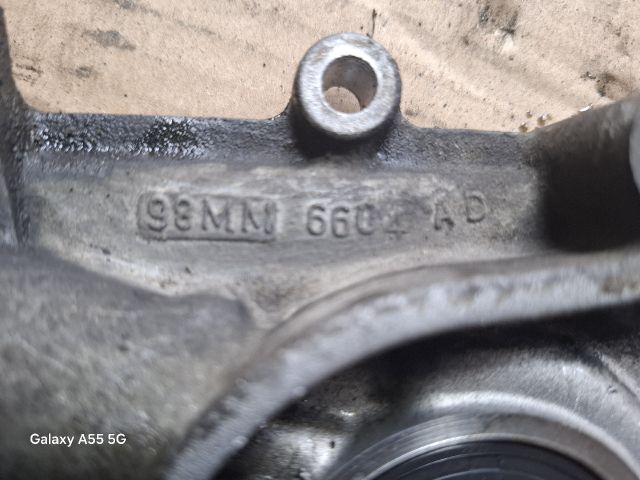 bontott FORD FOCUS I Olajszivattyú