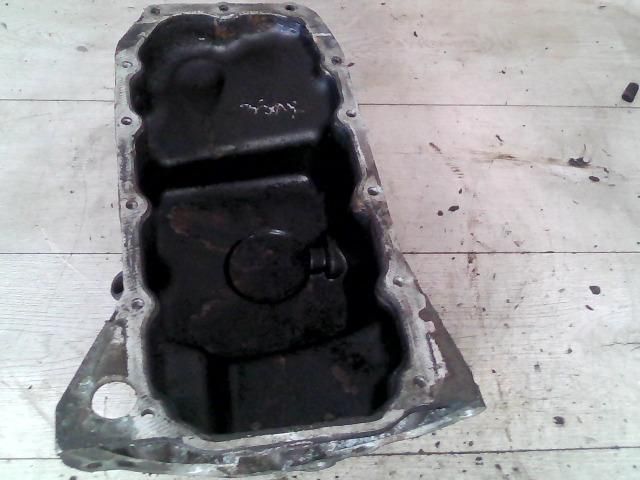 bontott FORD FOCUS I Olajteknő