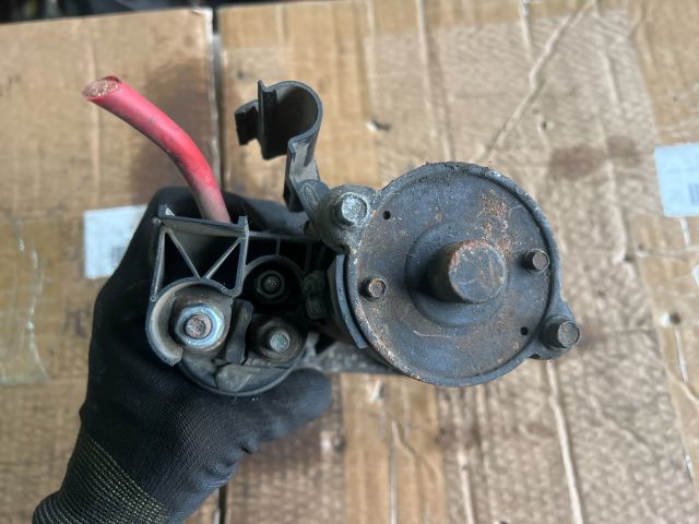 bontott FORD FOCUS I Önindító