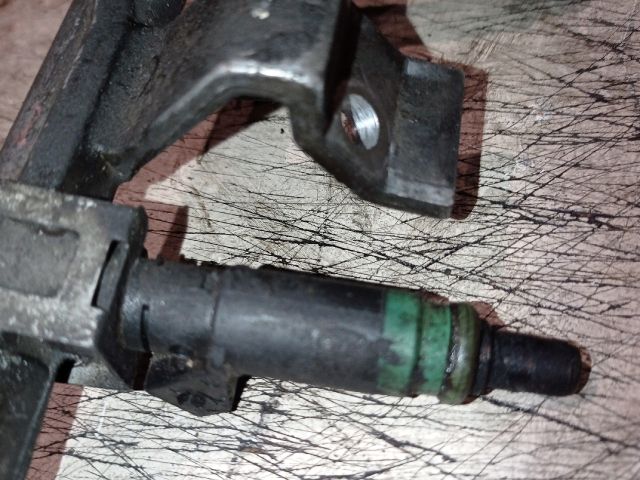 bontott FORD FOCUS I Porlasztó (1 db)